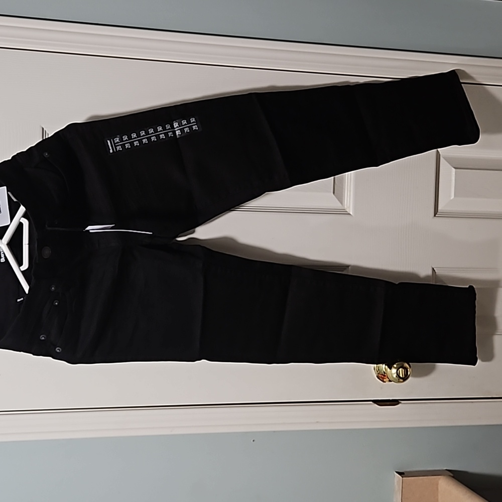 Black ⚫️ jeans